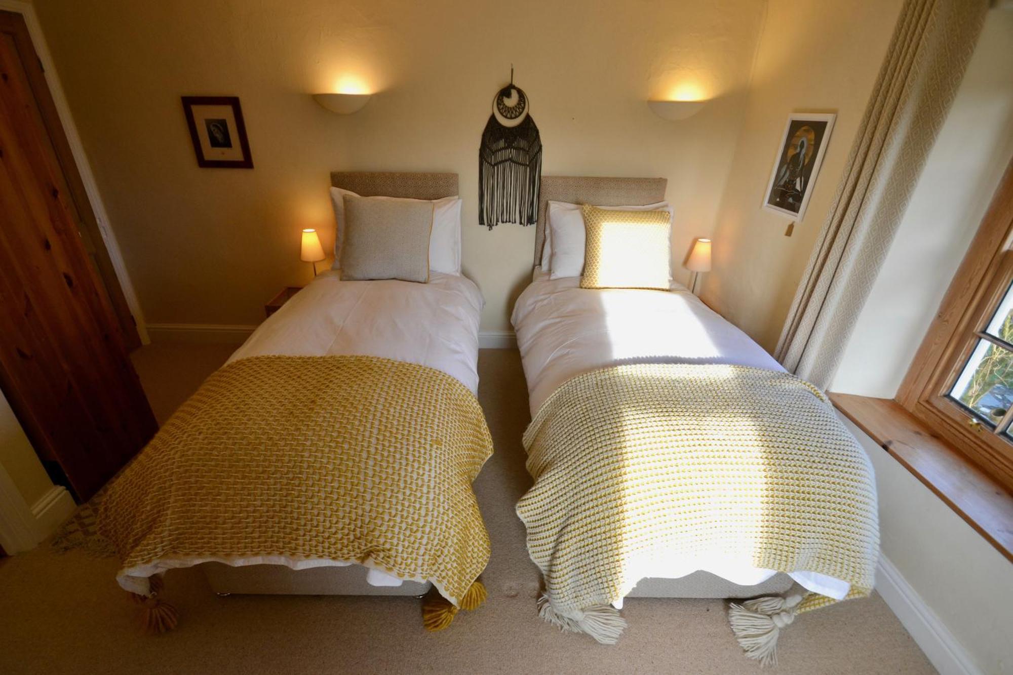 Holwell Holistic Retreat Bed & Breakfast Barnstaple Bilik gambar