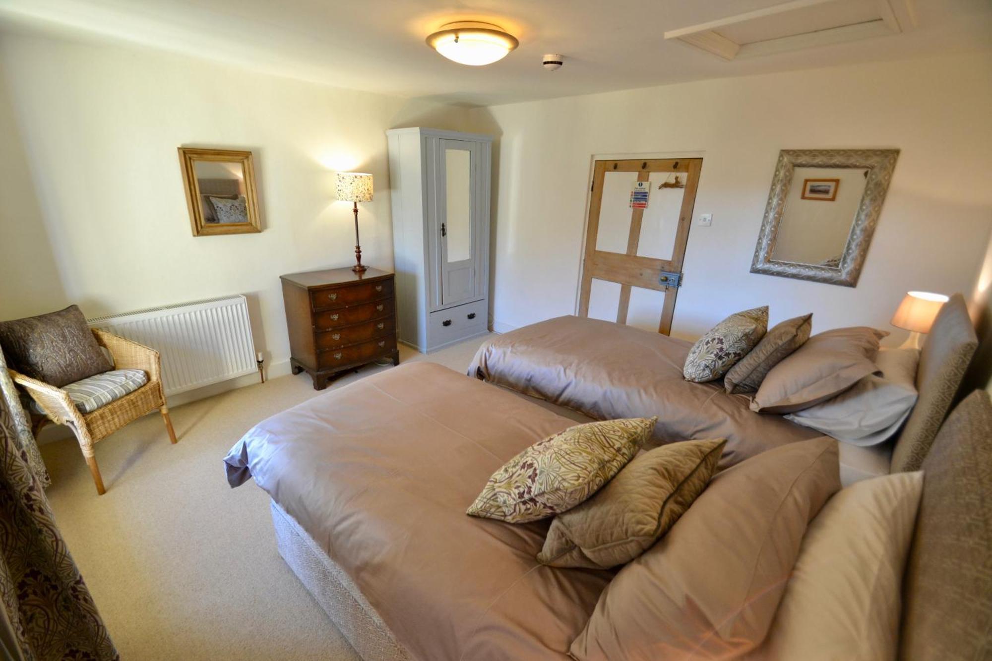 Holwell Holistic Retreat Bed & Breakfast Barnstaple Bilik gambar